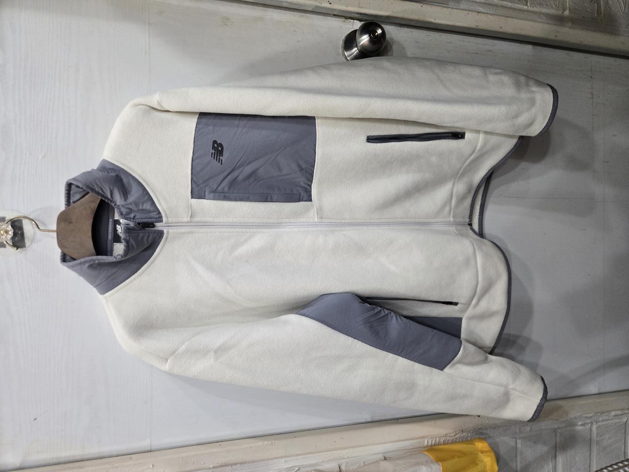 110,2XL)) NEW BALANCE 뉴발란스 후리스 점퍼! 상태 굿!