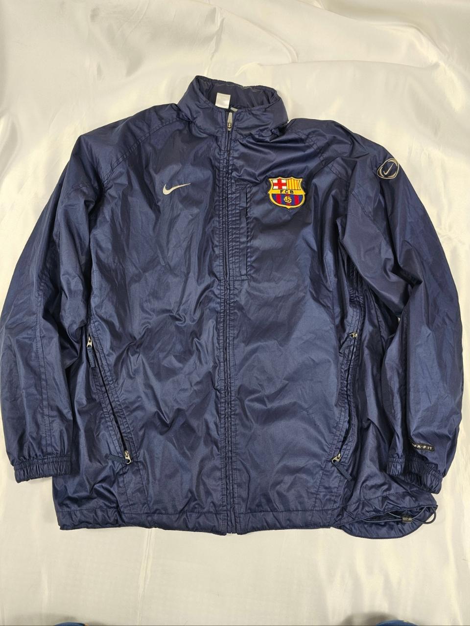 나이키바르셀로나바람막이