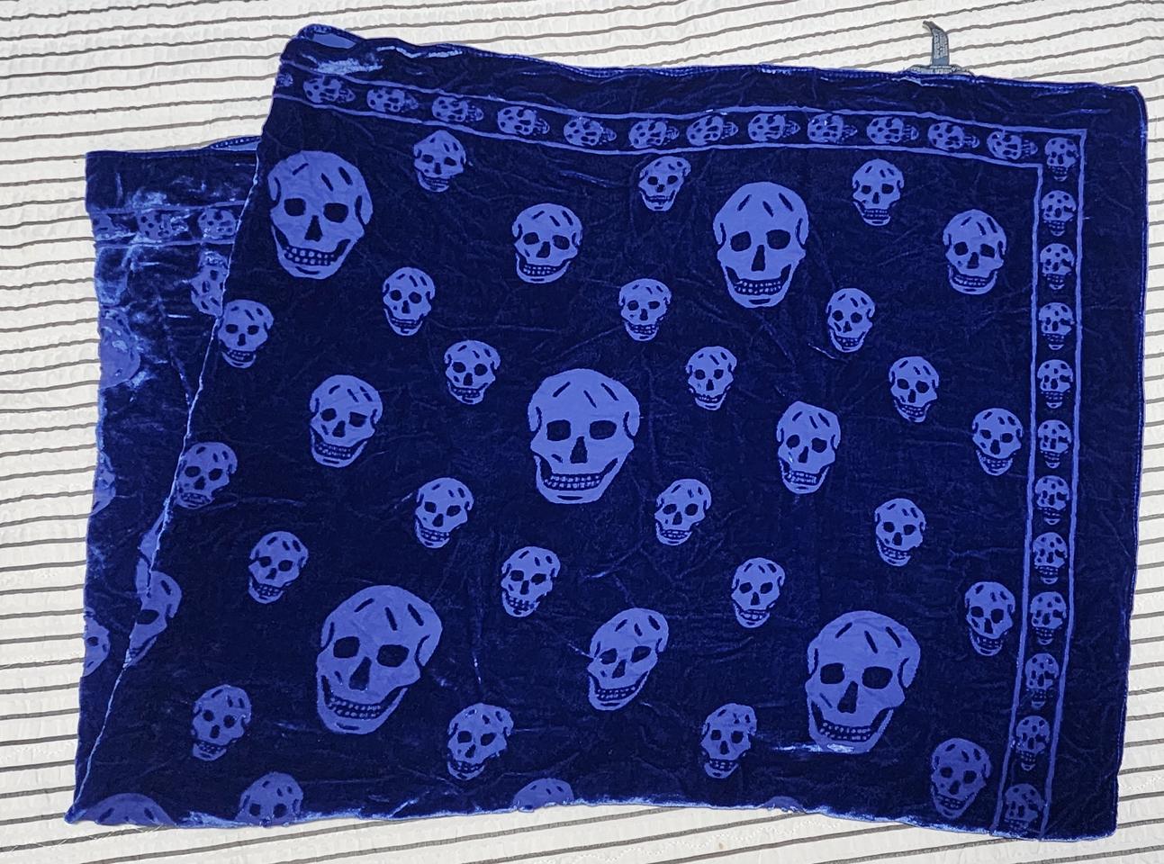 알렉산더 멕퀸 밸벳스카프 (급매함)