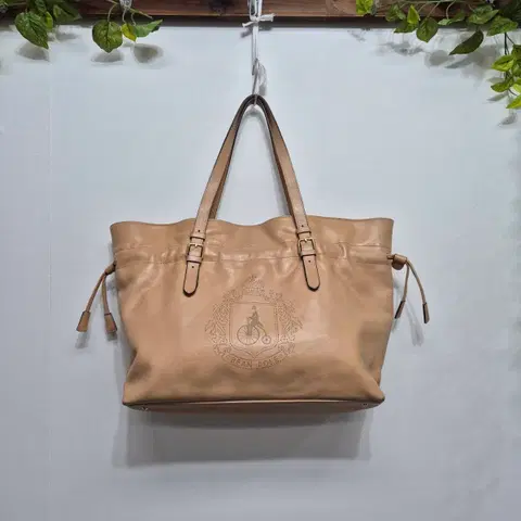 빈폴 브릭 불박 로고 장식 가죽 쇼퍼백