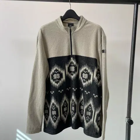 (105) 코오롱 스포츠 나바호 반집업