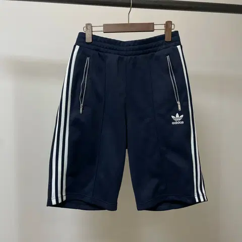 (90) 아디다스 파이어버드 트랙팬츠 반바지 네이비