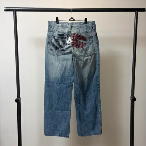 (32) 돌체앤가바나 백프린팅 포인트 데님팬츠