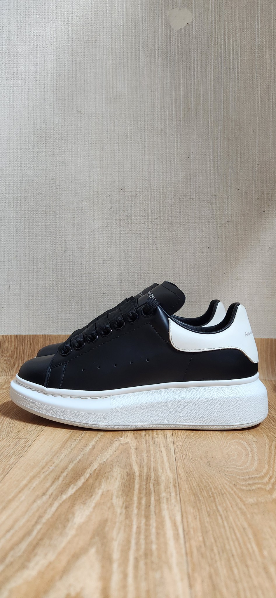 (215~220mm)일회사용 알렉산더맥퀸 검힌 알렉산더맥퀸운동화 스니커즈