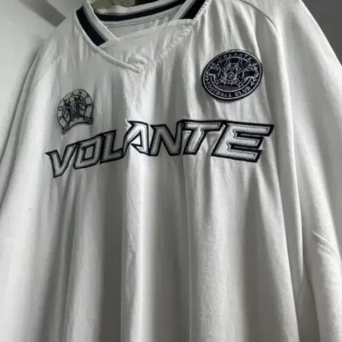 VOLANTE 풋볼 클럽 화이트 반팔 티셔츠
