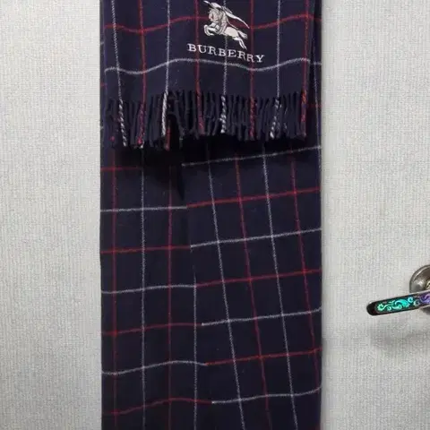 1/4 정품)버버리(BURBERRY) 울 머플러 숄 / 75