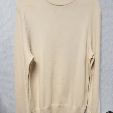 올젠 모 캐시미어티셔츠 100사이즈