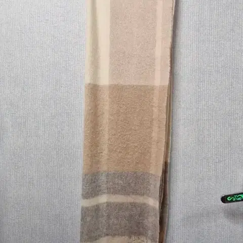 훌라 체크 머플러 Beige 스카프