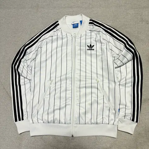 아디다스 빅로고 스트라이프 트랙탑