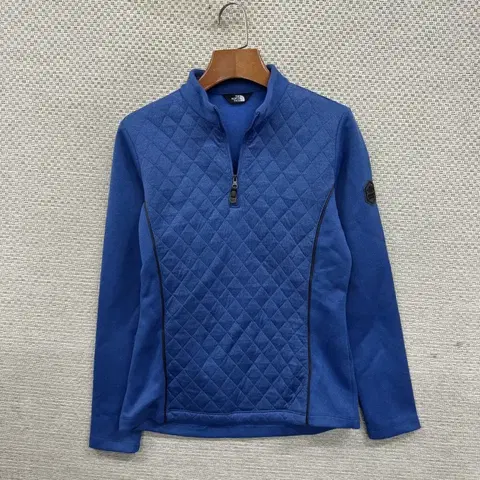 노스페이스 아웃도어 패치로고 반집업 긴팔티 85 A03855