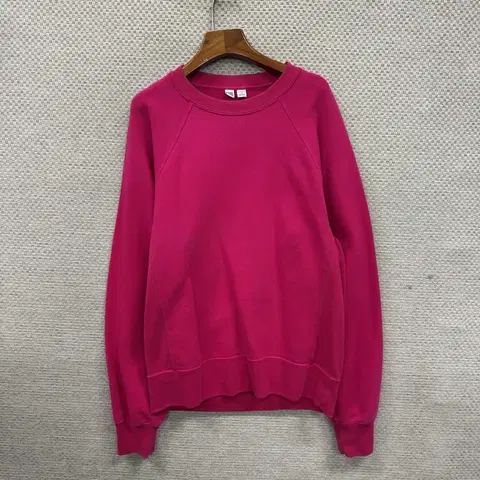 유니클로 U 핑크 캐주얼 맨투맨 M M08290