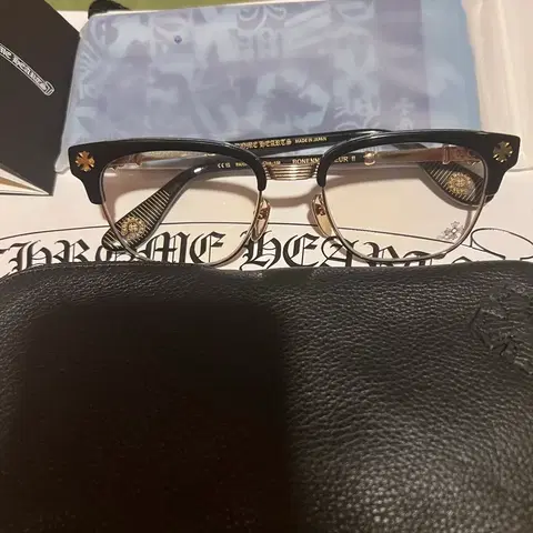 크롬하츠 보넨노이슈어2 블랙 골드 새상품