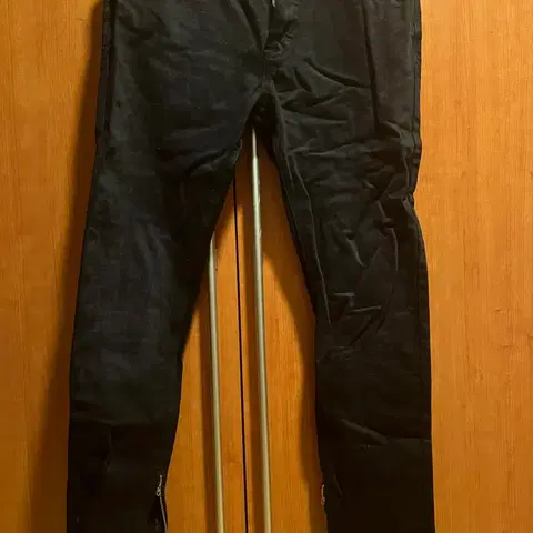 에센셜 피어오브갓 블랙진