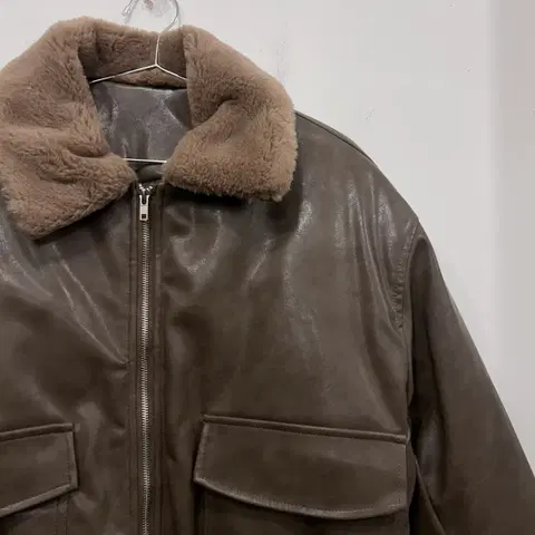 핸드메이드 에코레더 양털카라 누빔 레더 봄버자켓