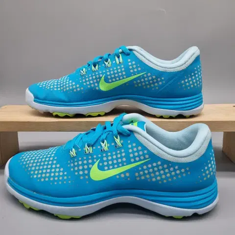 나이키 루나 엠프레스 골프화 240