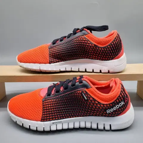 리복 Z퀵 런닝화 225