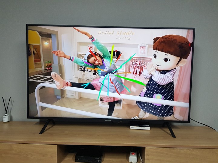 삼성 55인치 4K UHD 스마트TV