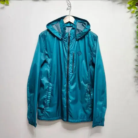 코오롱스포츠 퍼텍스 바람막이 105 사이즈