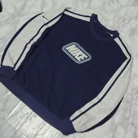 L 나이키 90s 빅로고 올드스쿨 오버핏 맨투맨