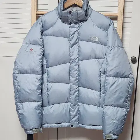 노스페이스 스카이블루 눕시 900 필 파워 패딩 자켓