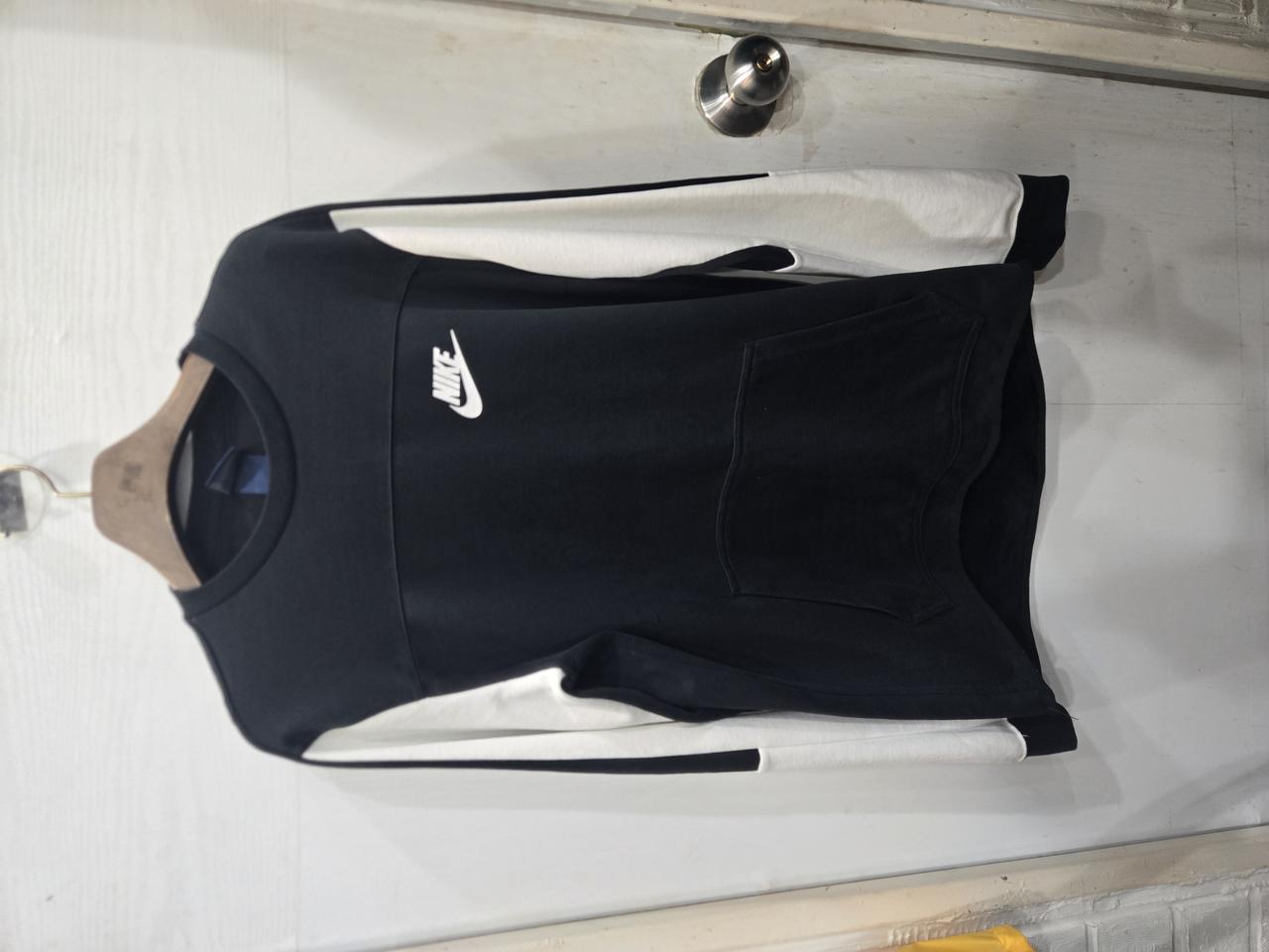 M,95 )) NIKE 나이키 맨투맨! 블랙 & 화이트!