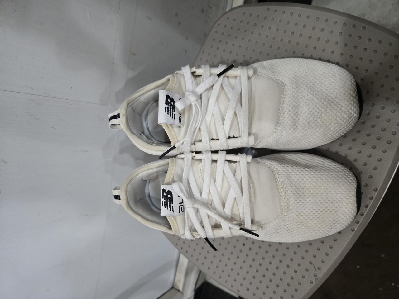 ((사이즈230)) New balance 뉴발란스 신발! 깔끔해용!