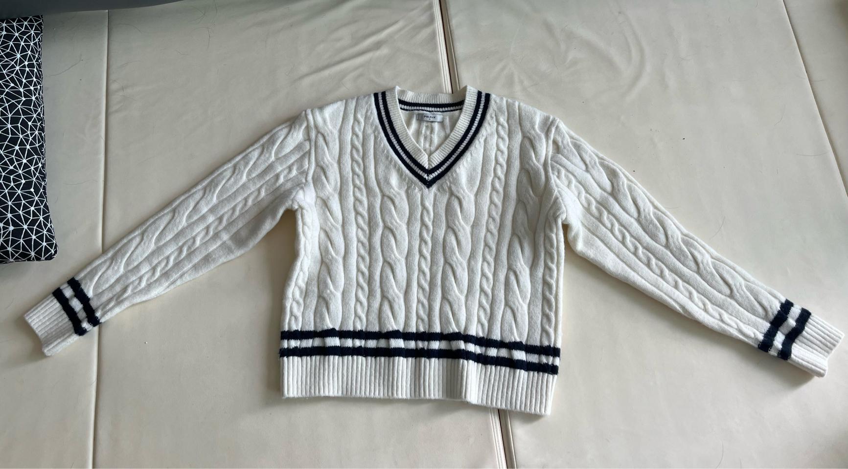 폴햄 브이넥 케이블 꽈배기 니트