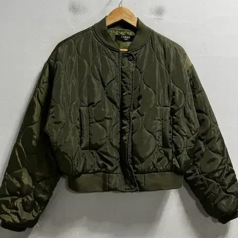 Free LECCOVE 루즈핏 패딩 정품