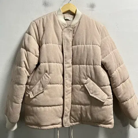 100 Cavinz 코듀로이 골덴 패딩 정품