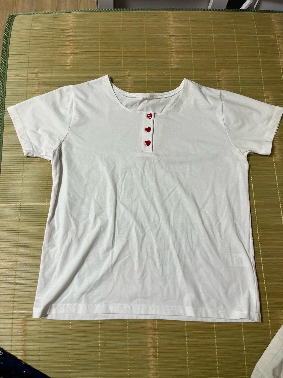 하트단추포인트 반팔티셔츠