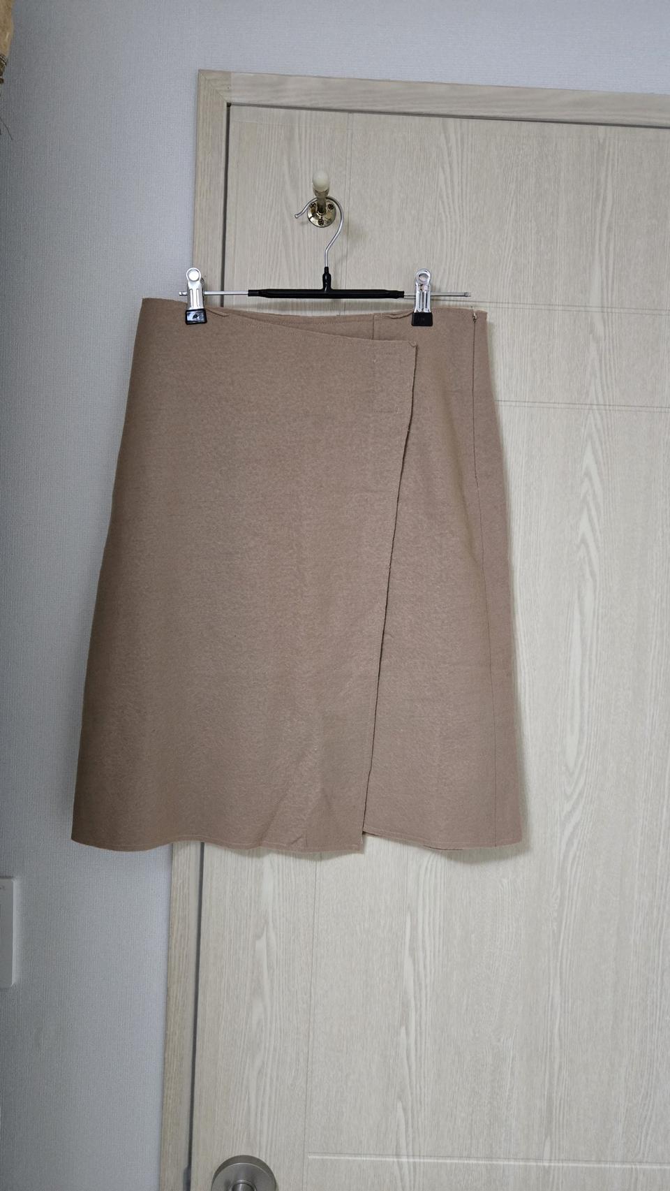 ENC 울100% 스커트 66 M  베이지