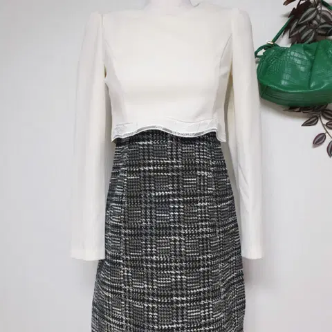 케네스레이디 이중 트위드느낌 미니원피스 55 아이보리