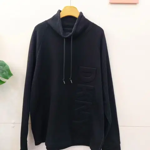 DKNY 기모 맨투맨 100