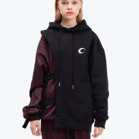 페이크마마 문 로고 언발란스 버클후드 BLACK