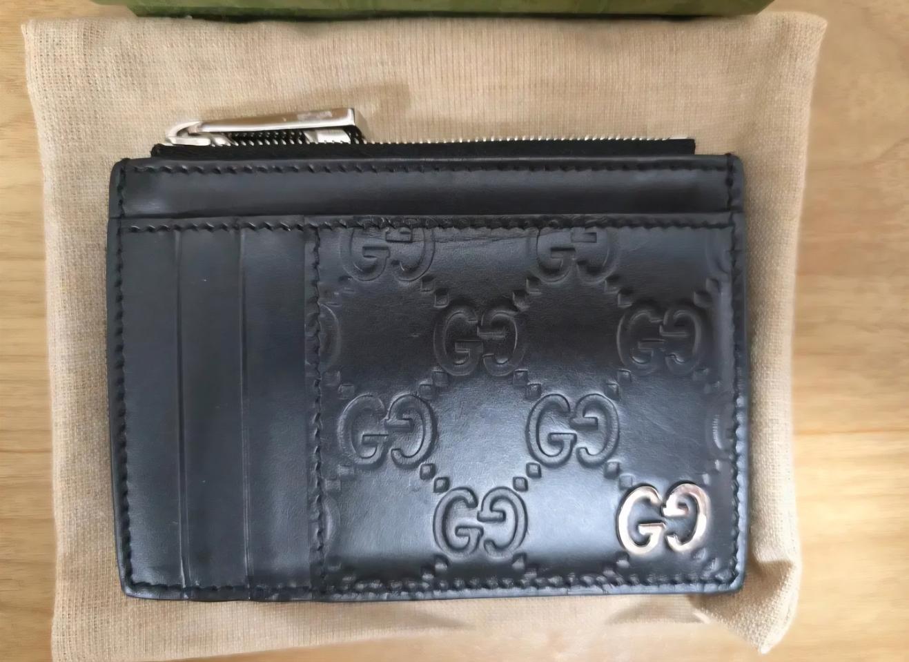 구찌 GG 시그니처 카드지갑 블랙 CWC1N-1000