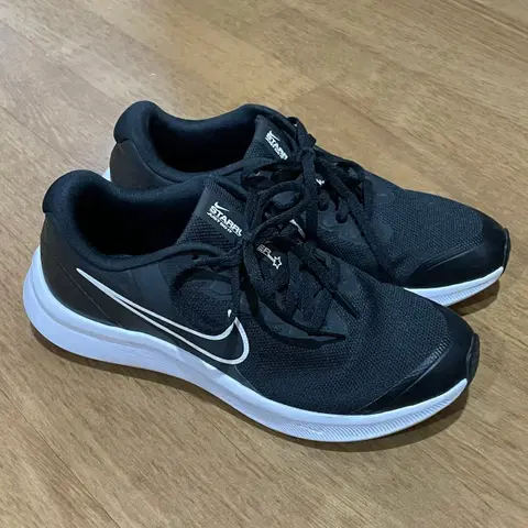 나이키 스타 러너 240