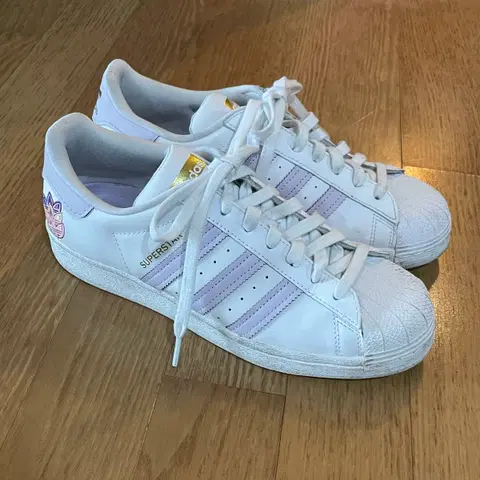 아디다스 슈퍼스타 트레포일 스니커즈 250