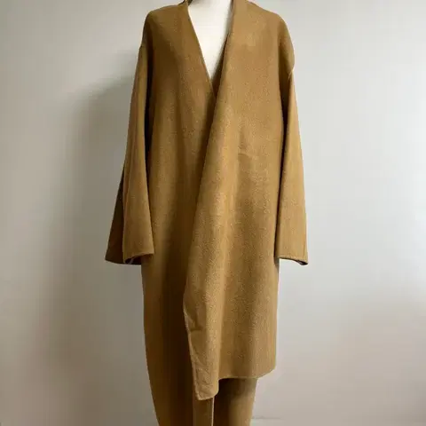 [새상품] 고퀄 쓰리룸즈 울 숄 롱코트