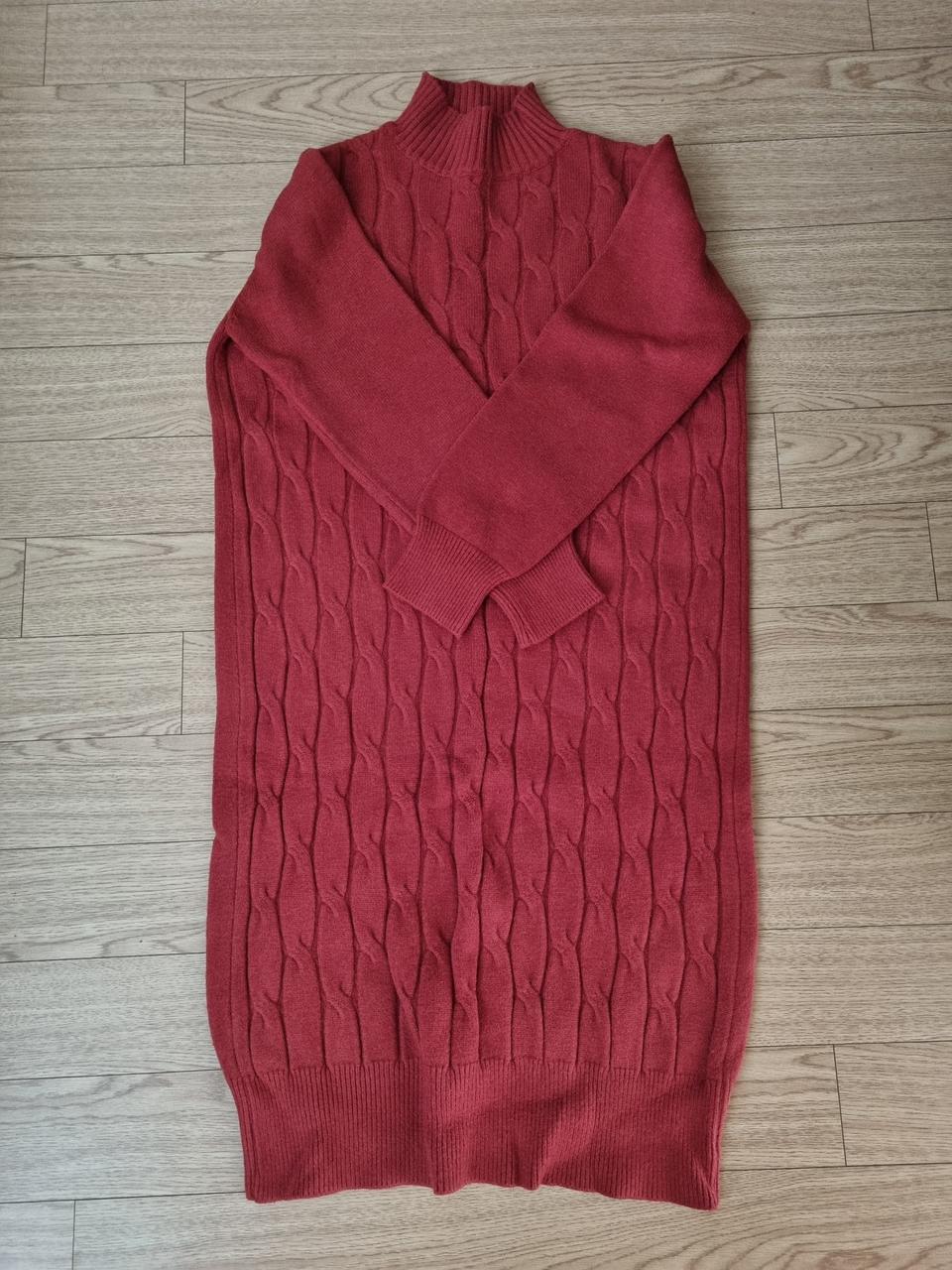 반터틀넥 니트 원피스