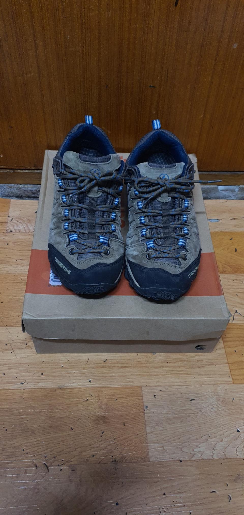 트랙스타남성등산화250m(A급)