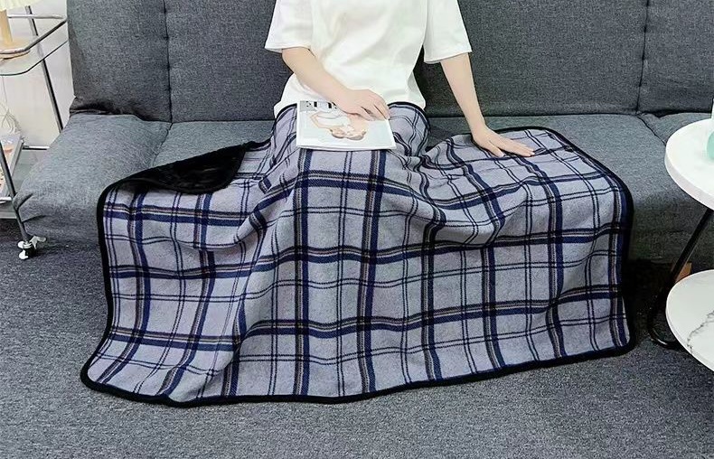 체크무늬 망토 담요