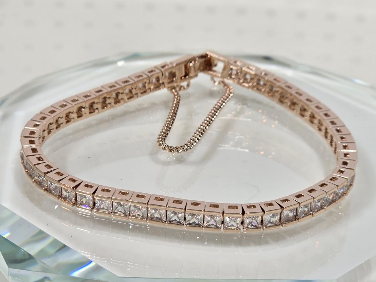 큐빅셋팅 테니스 팔찌