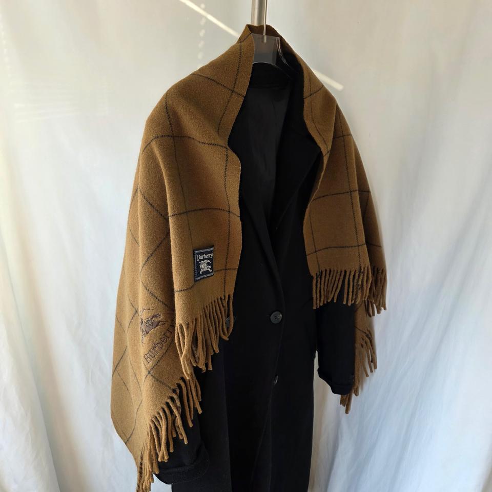정품) 버버리 울100% 무릎담요 겸 숄
