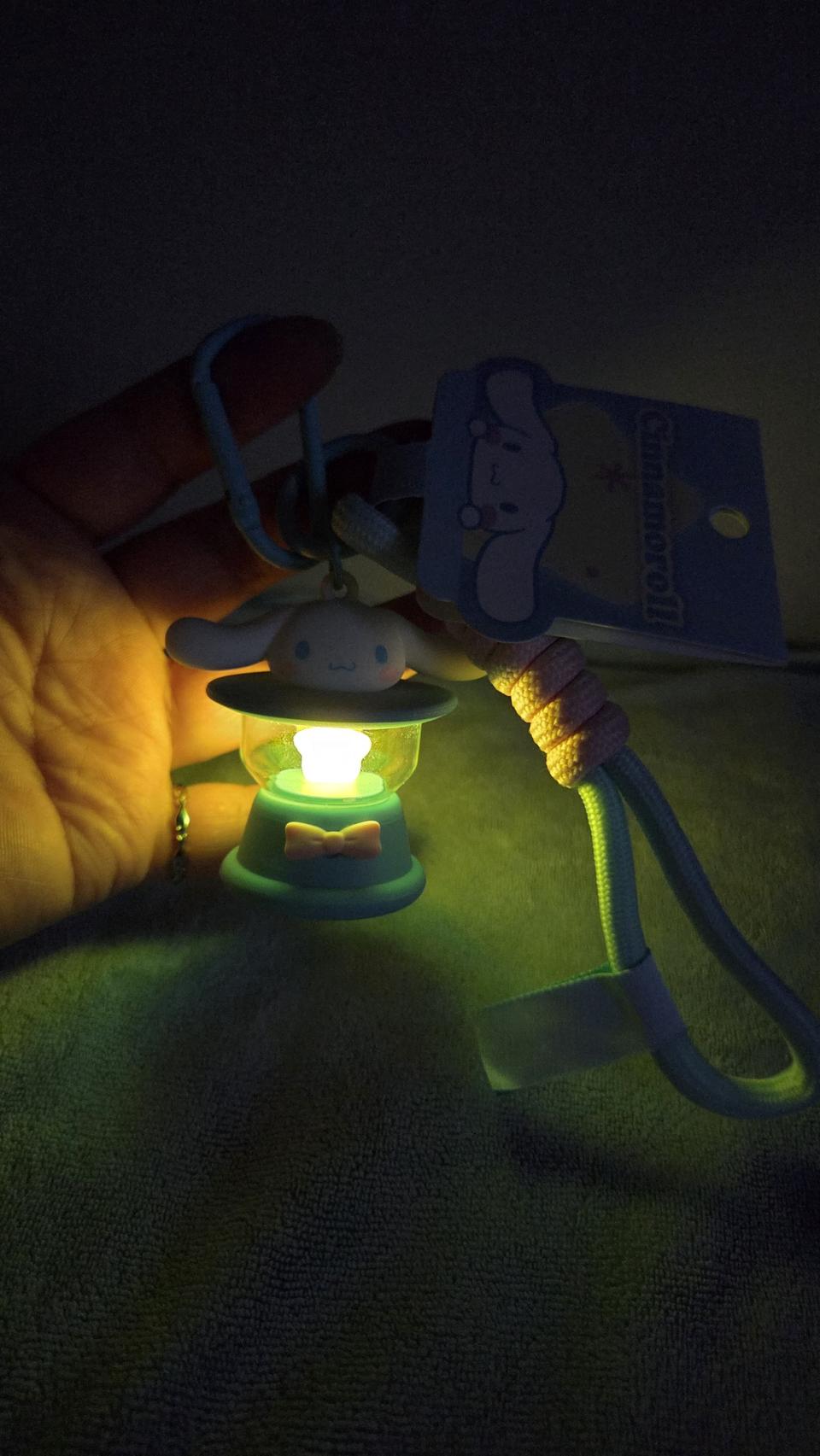 시나모롤 랜턴키링