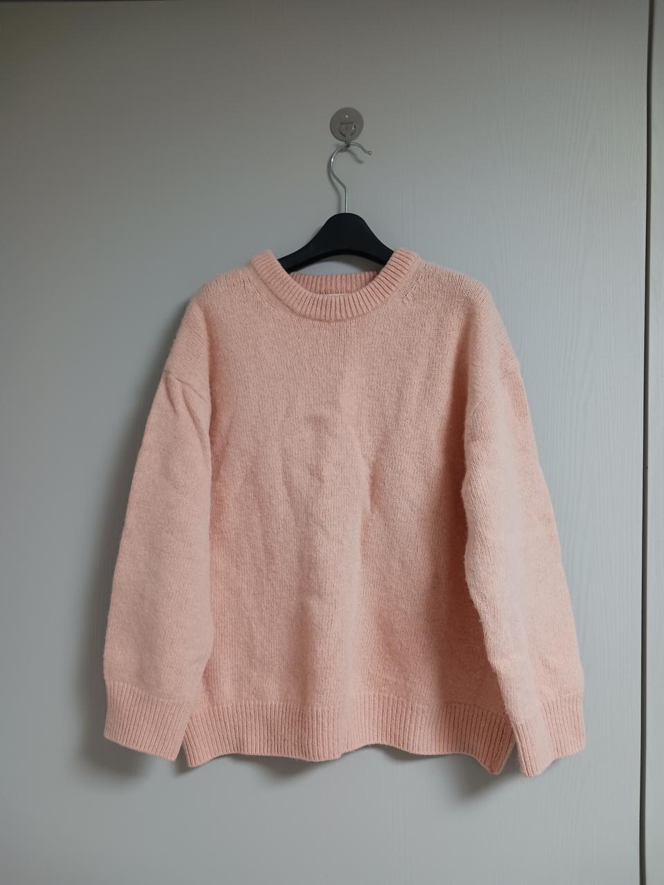 여성 라운드넥 니트