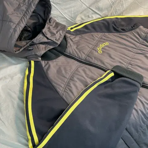 아디다스 패티드 트랙 져지 집업