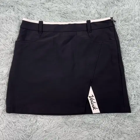 볼빅 여성 슬릿 로고 레터링 큐롯 골프스커트