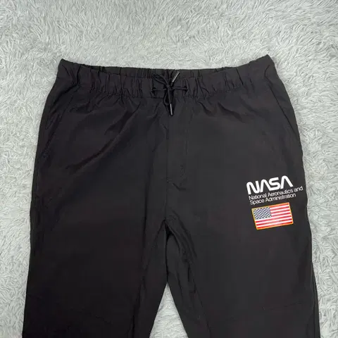 H&M 디바이디드 남성 NASA 트랙팬츠 32