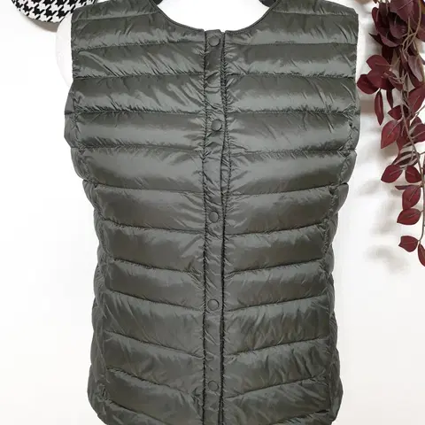 지센 거위털 여성경량패딩조끼 95 카키 구스다운