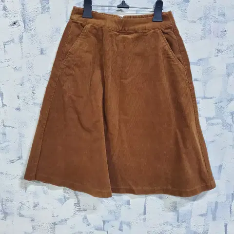 유니클로 여성 코듀로이 스커트 M